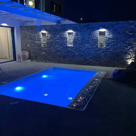 Parian White Luxury パロス島