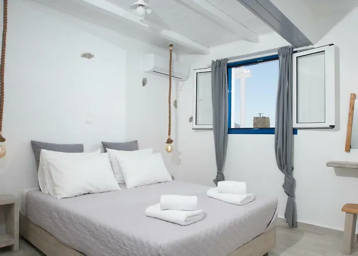 Parian White Luxury Lägenhet Páros