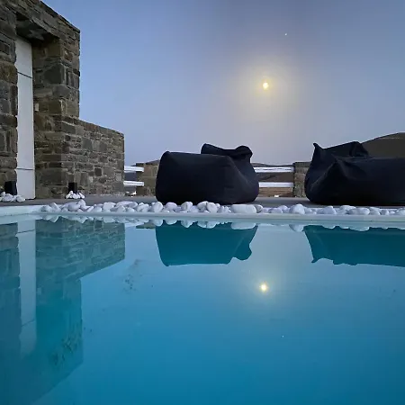 Апартаменты Parian White Luxury *